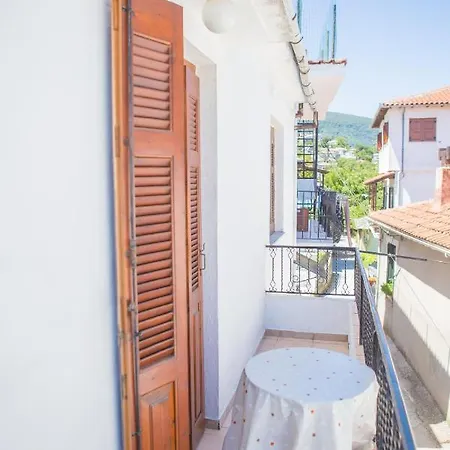 Appartement Traditional House At Central Square *