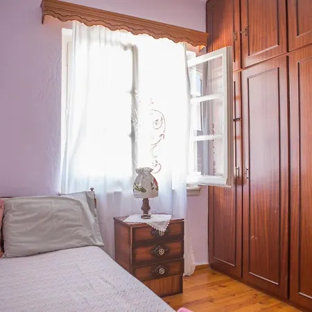 Appartement Traditional House At Central Square