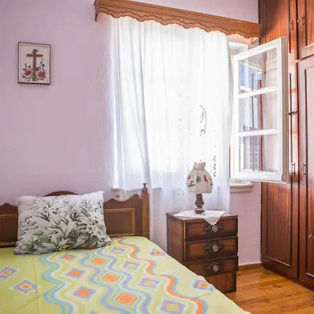 Appartement Traditional House At Central Square *